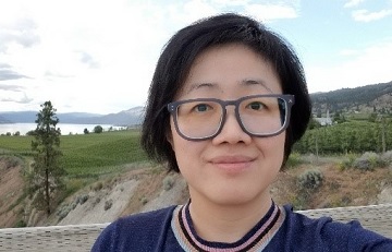 Hao Xu est phytophysiologiste et elle étudie la résilience et la production fruitière des pommiers et des cerisiers sauvages dans la région de l’Okanagan, en Colombie-Britannique.